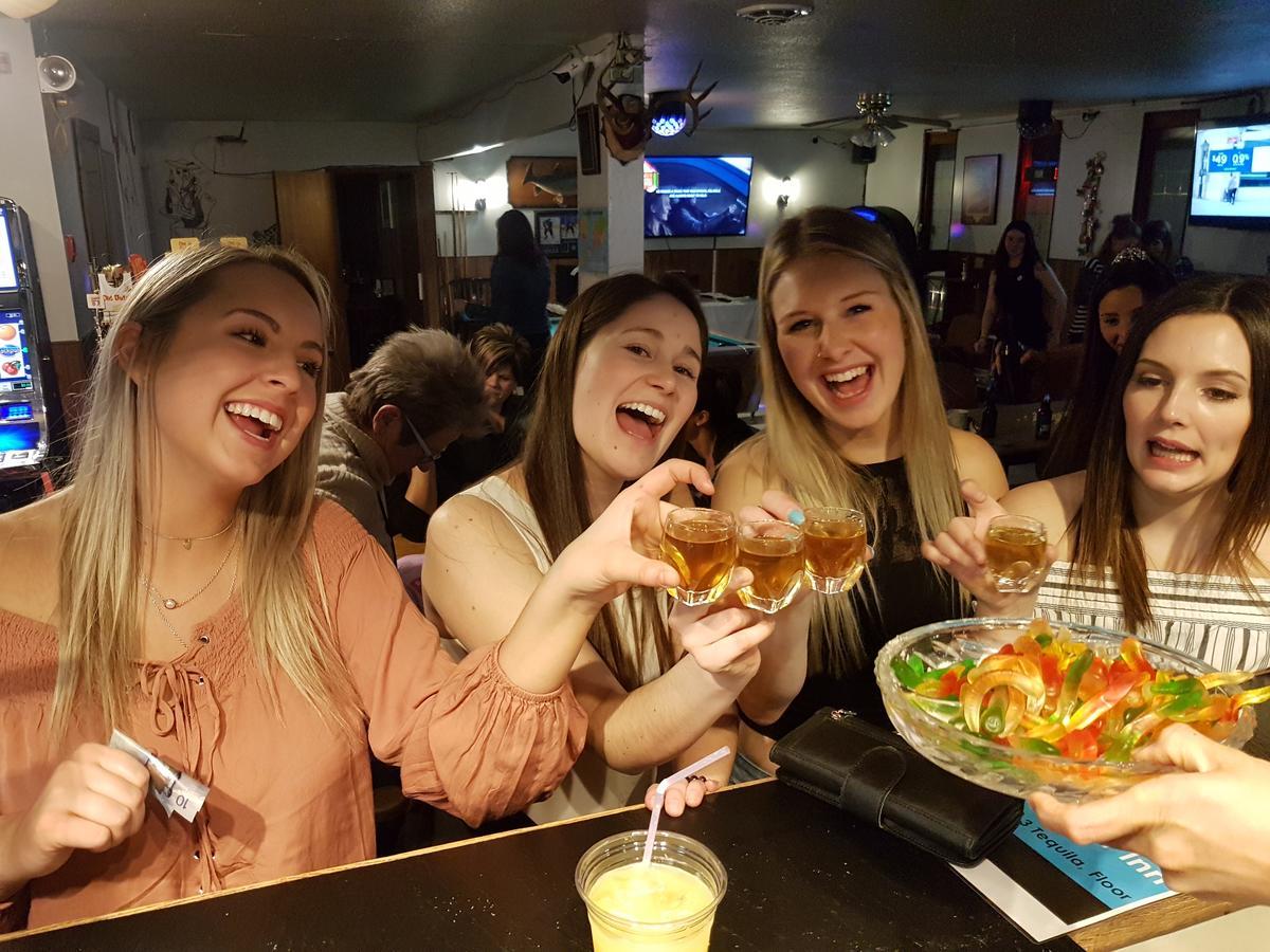 Glenboro Spruce Woods Inn المظهر الخارجي الصورة